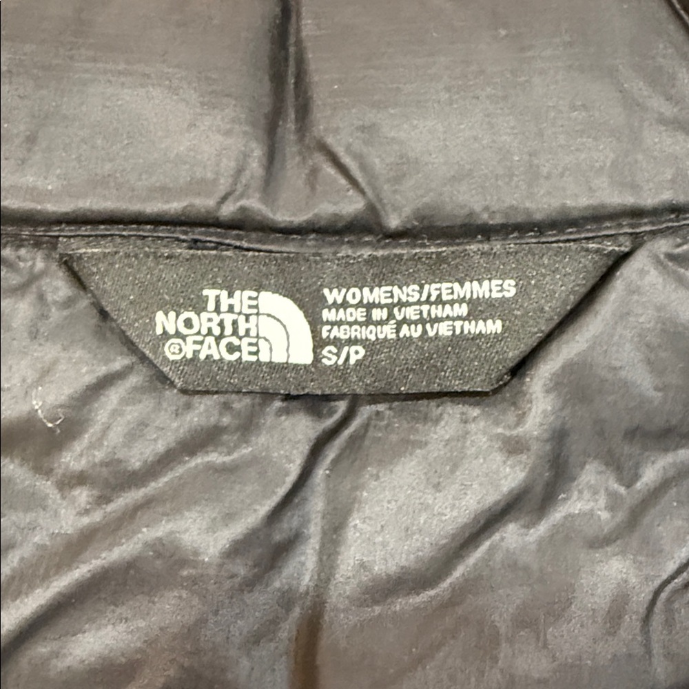 The North Face Black Puffer Vest - Picture 3 of 4